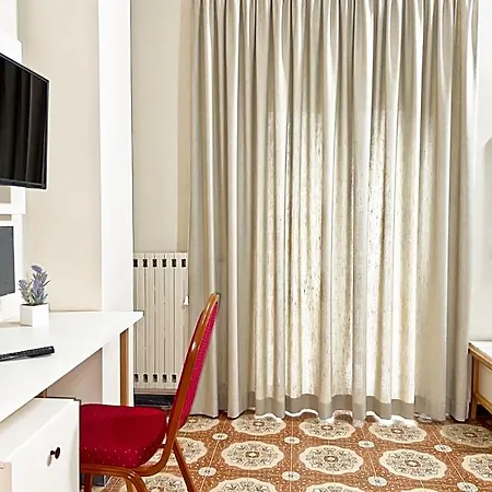 Donna Feli Bed & Breakfast 3*